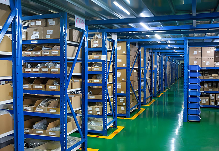 Guangzhou Guanna Auto Parts Trading Co., Ltd. manufacturer production line