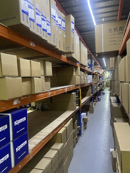 Guangzhou Guanna Auto Parts Trading Co., Ltd. manufacturer production line