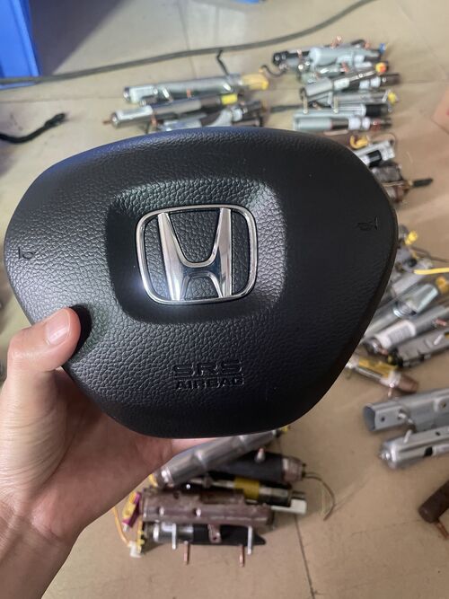 latest company blog about What is a car airbag system