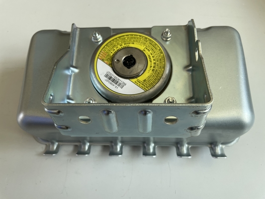 Un buon prezzo. Assemblaggio airbag passeggero per Great Wall HS 5, bordo bianco-argento, sacco in tessuto bianco in linea